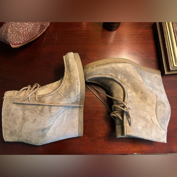 ✨Like new Nine West Vintage America collection booties - Picture 1 of 5